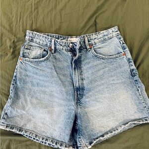 Zara Women's Blue Denim Shorts